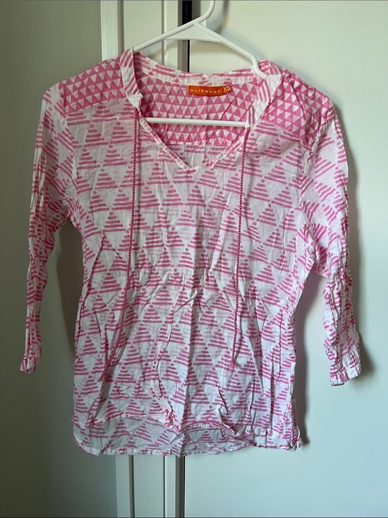 Oliphant Tops - Oliphant Pink & White Geometric V-Neck Top